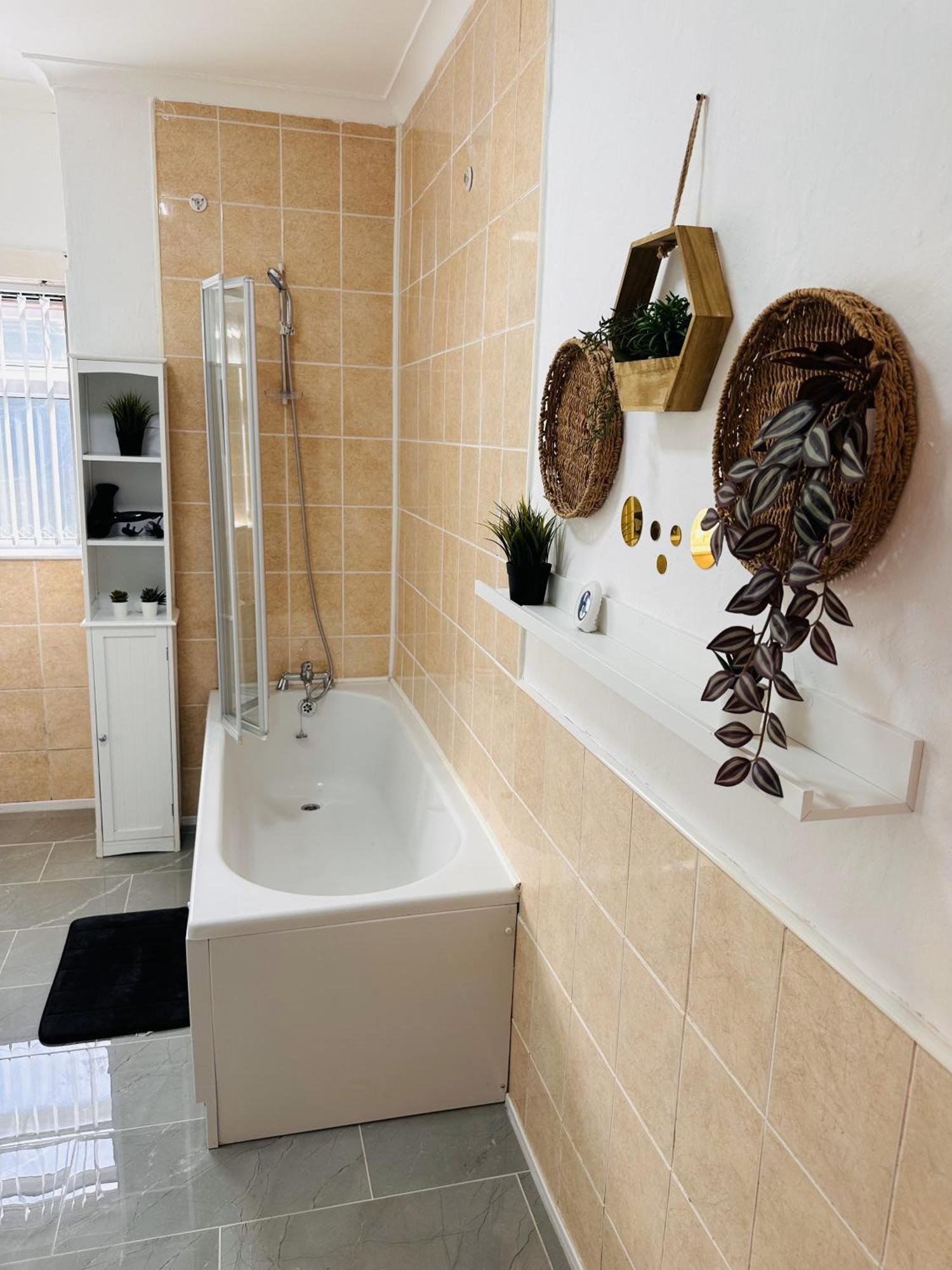 R4 Luxury Studio En-Suite Room In Harborne Lane By Queen Elizabeth Hospital Бирмингем Экстерьер фото